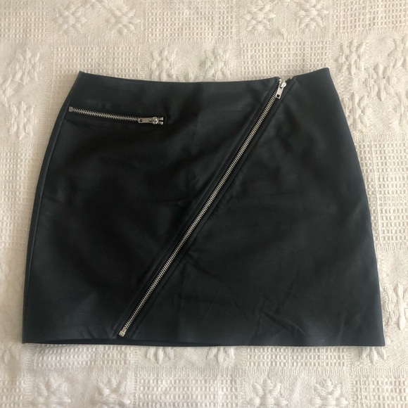 Kendall & Kylie Dresses & Skirts - Kendall & Kylie | Faux Leather Skirt Kendall & Kylie Dresses & Skirts - Kendall & Kylie | Faux Leather Skirt